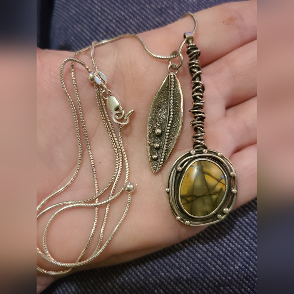 Unique Sterling 925 Neclace